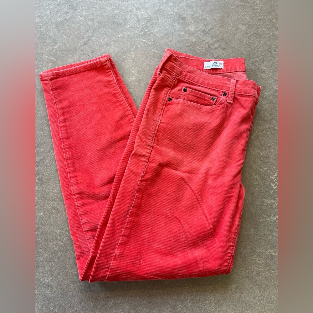 GAP women’s corduroys